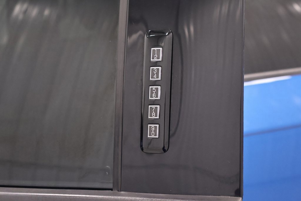 Certified 2020 Ford F350 Lariat w/ Tremor Off-Road Package image 40