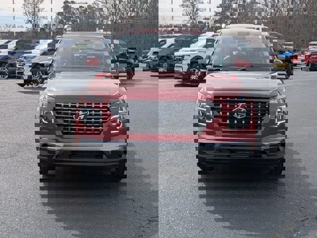 Used 2025 Hyundai Venue Limited image 10
