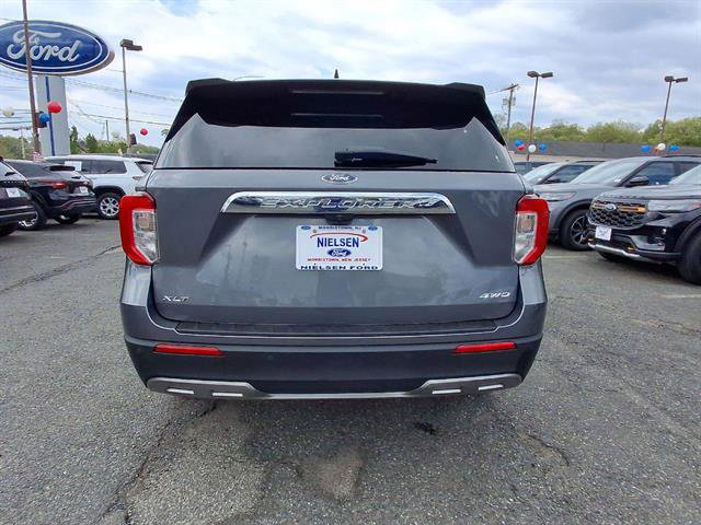 Certified 2022 Ford Explorer XLT w/ Equipment Group 202A AWD/4WD image 7