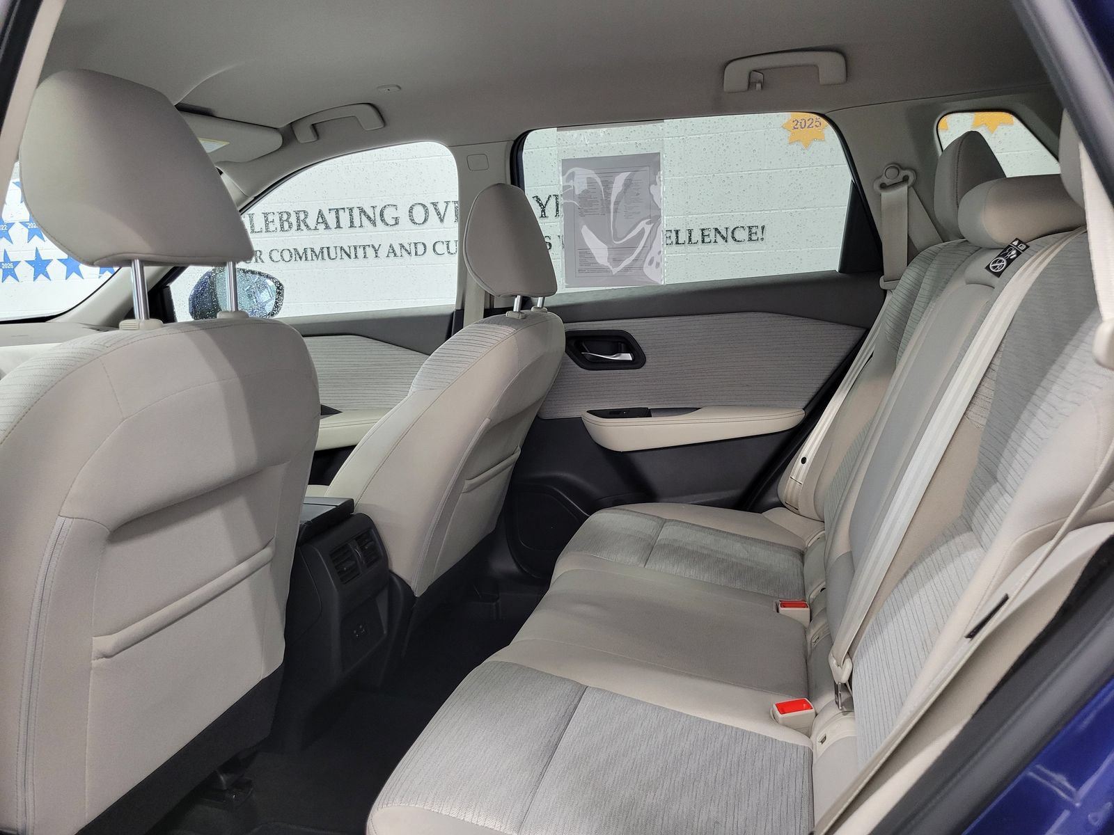 Used 2022 Nissan Rogue SV AWD/4WD image 23
