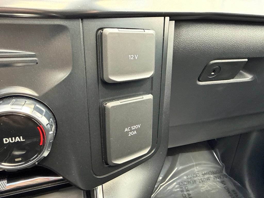 Certified 2025 Ford F150 Raptor AWD/4WD image 31