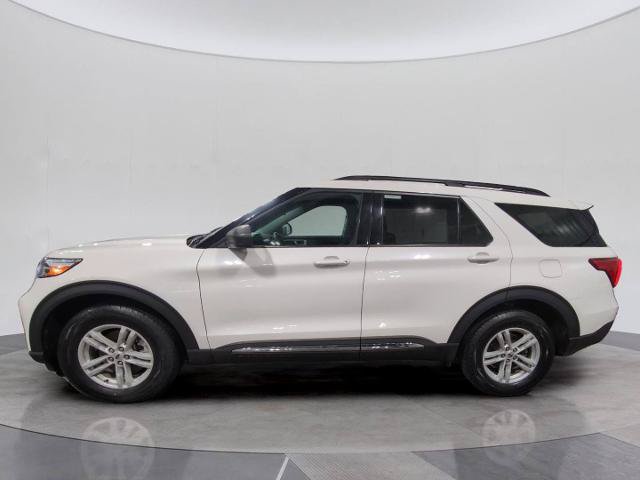 Certified 2023 Ford Explorer XLT w/ Equipment Group 202A AWD/4WD image 2
