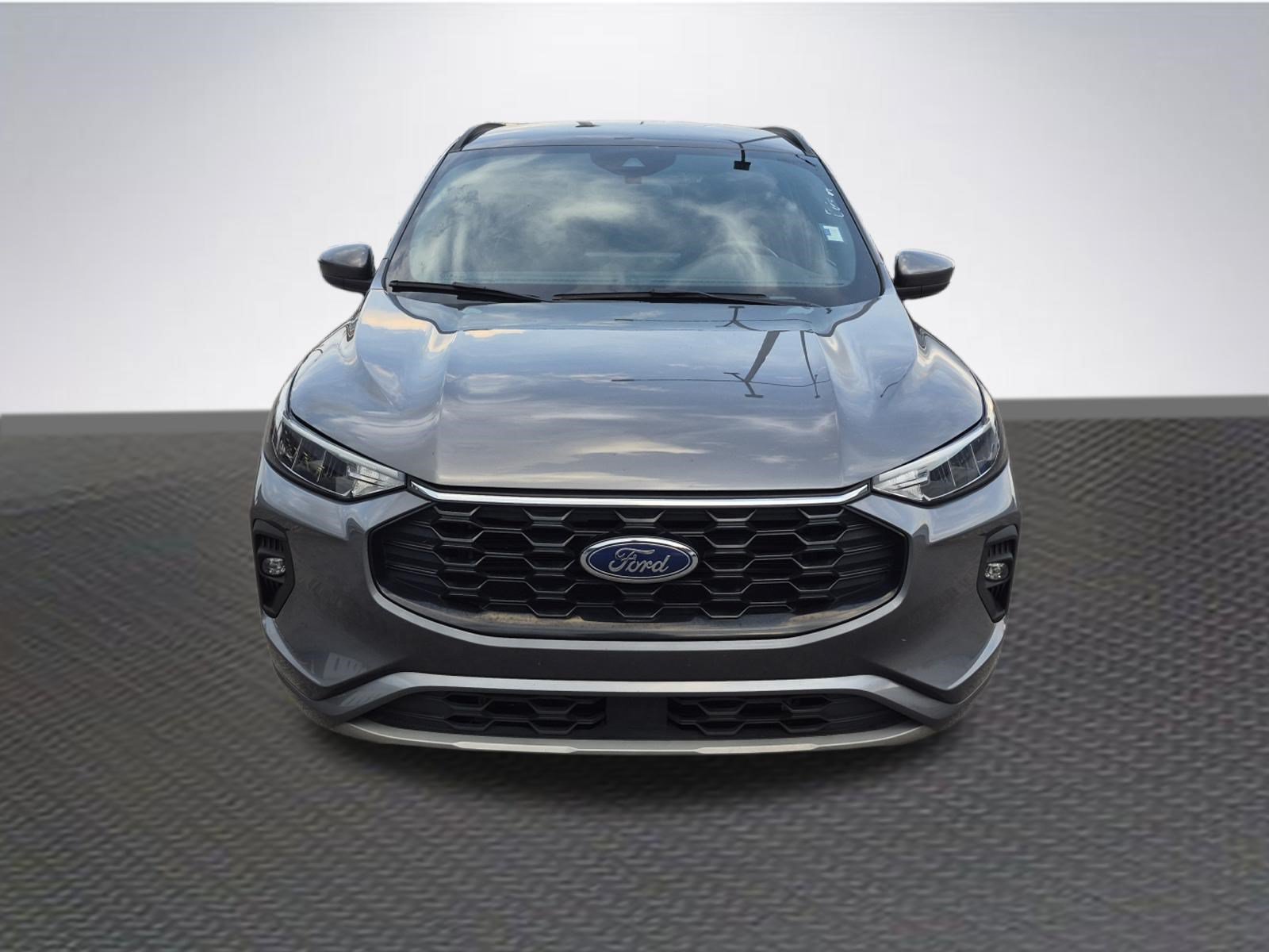Certified 2024 Ford Escape ST-Line Select w/ Tech Pack #1 AWD/4WD image 3