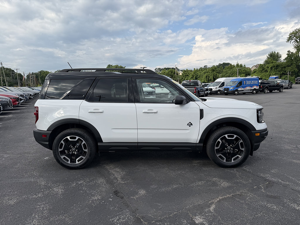Certified 2023 Ford Bronco Sport Outer Banks w/ Tech Package AWD/4WD image 9