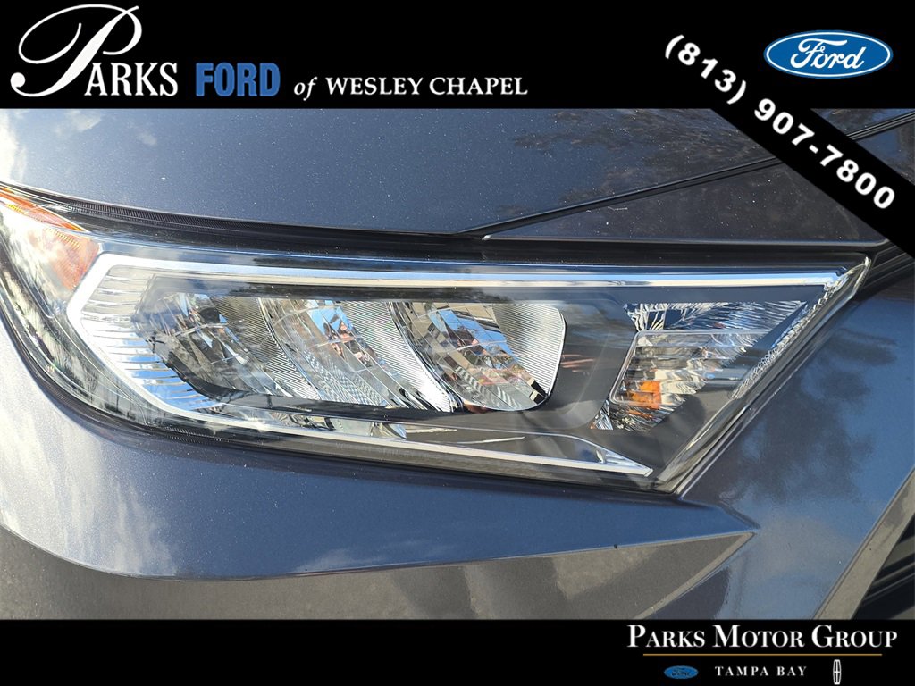 Used 2020 Toyota RAV4 XLE Premium image 6