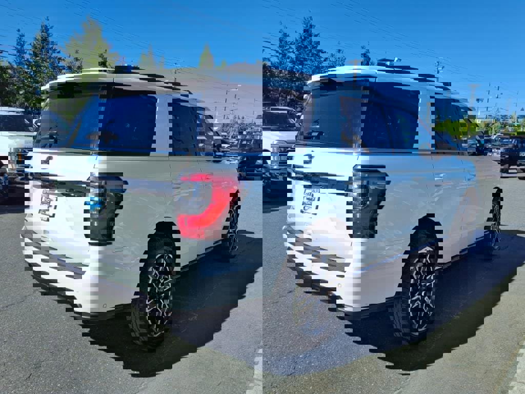 Certified 2021 Ford Expedition Limited image 4