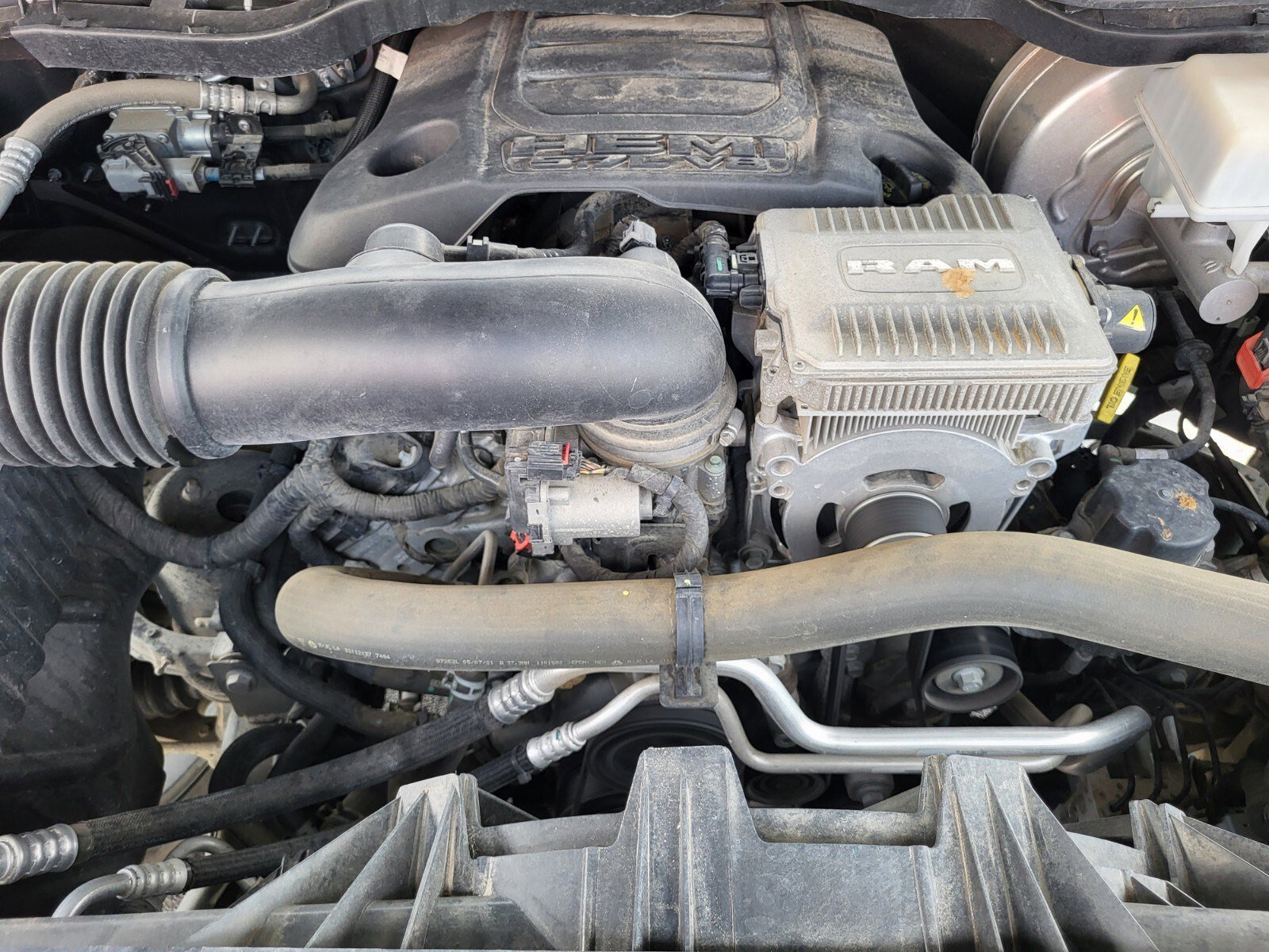 Used 2021 RAM 1500 Laramie AWD/4WD image 33