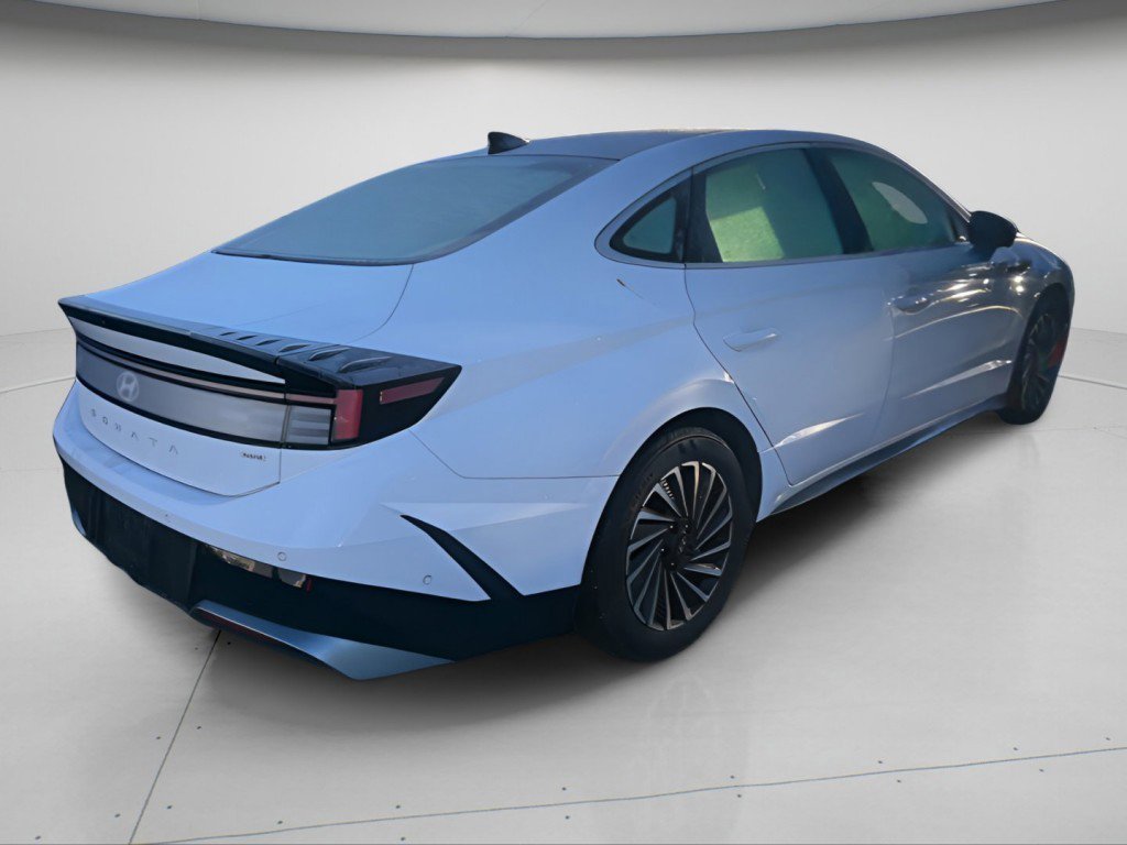 Used 2024 Hyundai Sonata Limited image 9