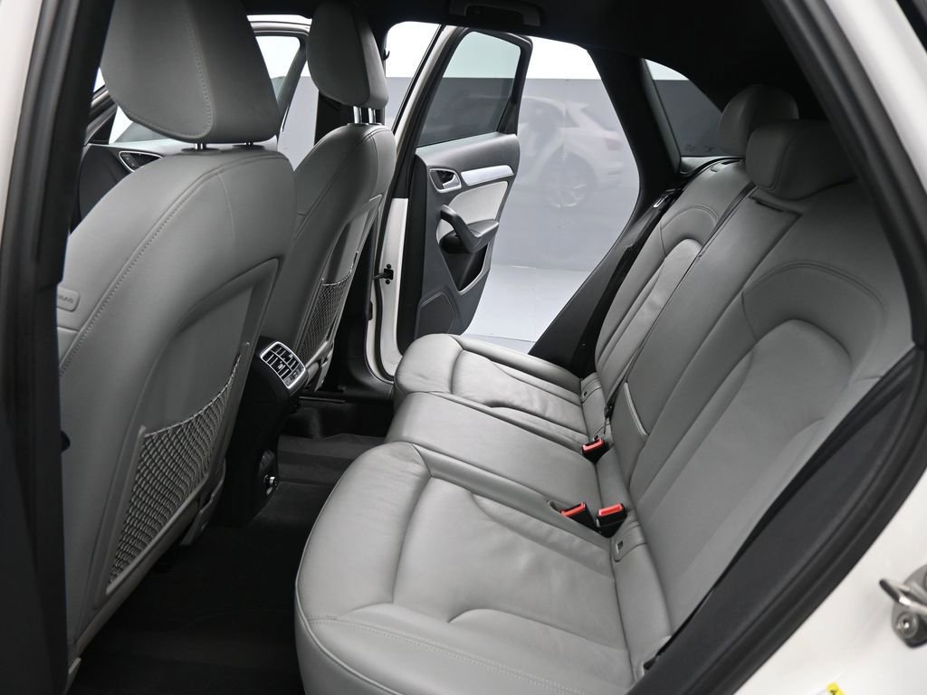 Used 2018 Audi Q3 2.0T Premium w/ Convenience Package image 18