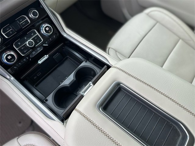 Used 2023 GMC Yukon Denali w/ Denali Reserve Package image 22