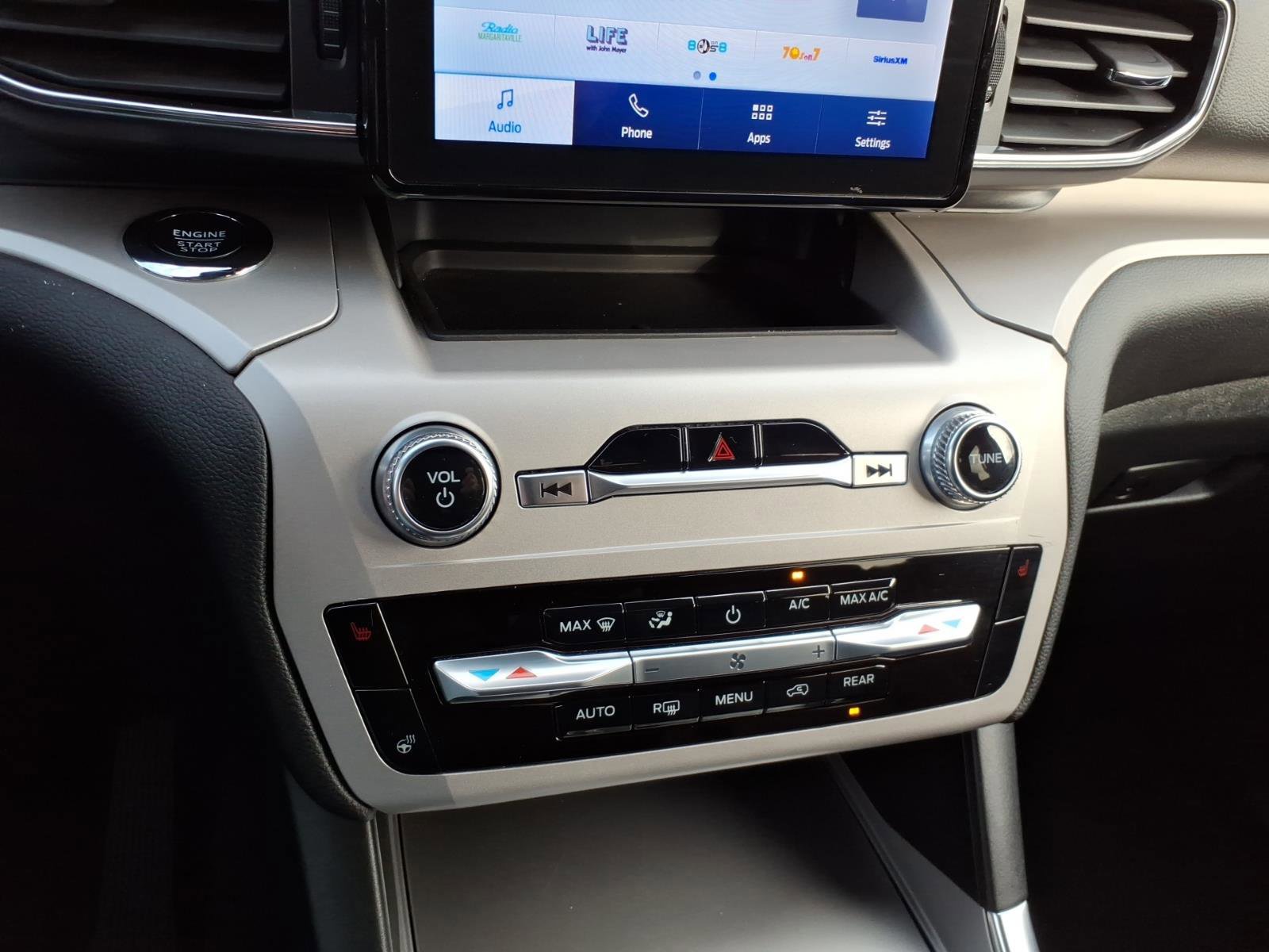 Certified 2024 Ford Explorer XLT w/ Equipment Group 202A image 18