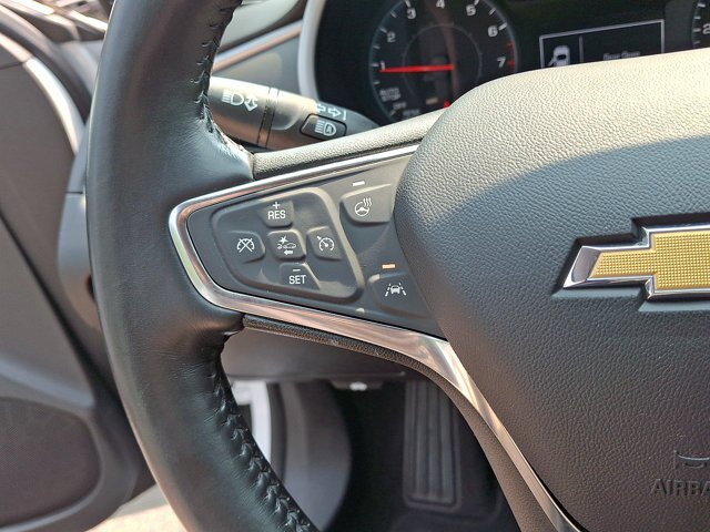 Used 2022 Chevrolet Malibu LT w/ Leather Package FWD image 9
