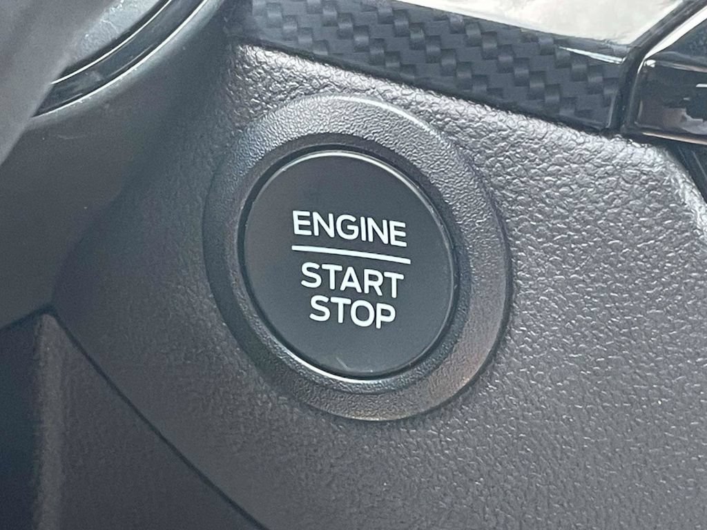 Certified 2025 Ford Escape ST-Line AWD/4WD image 23