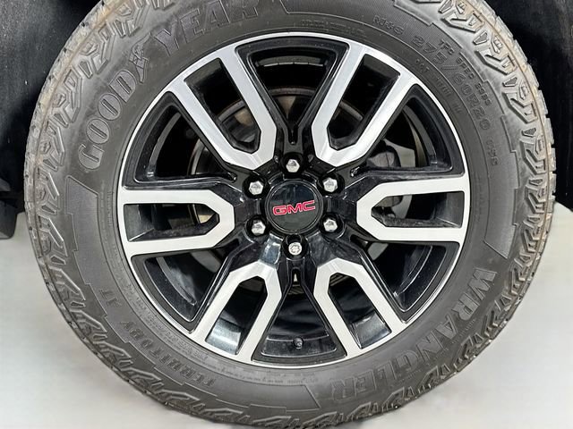 Used 2024 GMC Yukon AT4 w/ AT4 Premium Package image 38