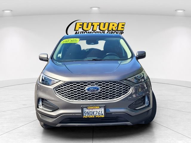 Certified 2024 Ford Edge SEL w/ Convenience Package AWD/4WD image 3