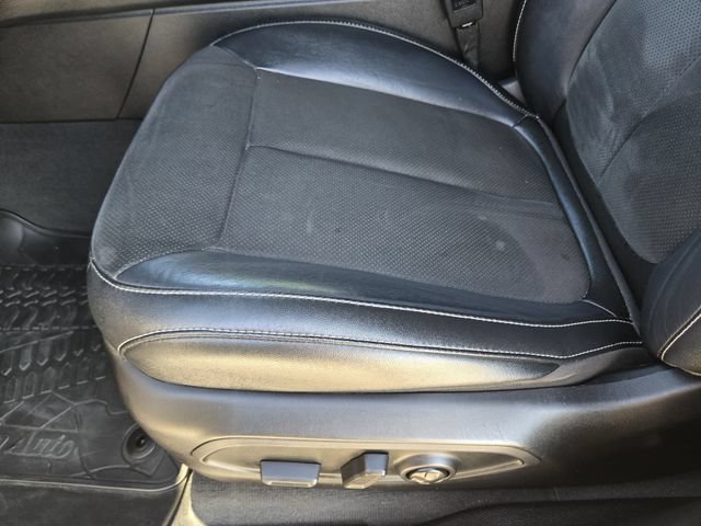 Used 2023 Jeep Grand Cherokee Altitude AWD/4WD image 23