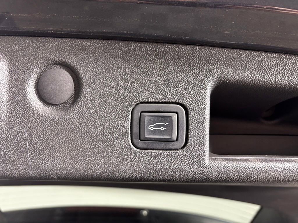 Used 2022 Chevrolet Equinox RS w/ RS Leather Package image 30