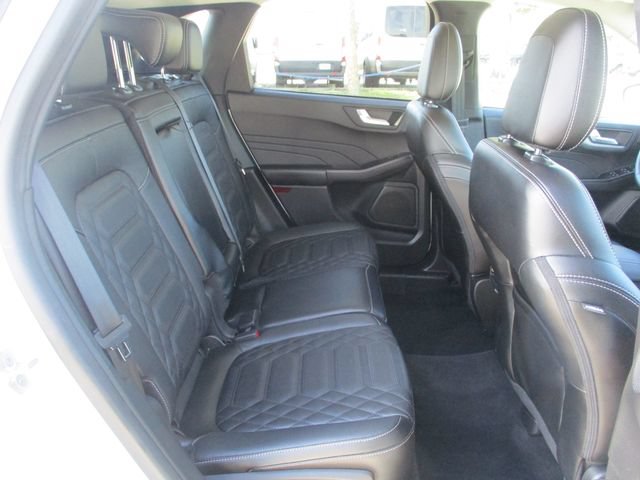Certified 2023 Ford Escape Platinum w/ Premium Technology Package AWD/4WD image 15