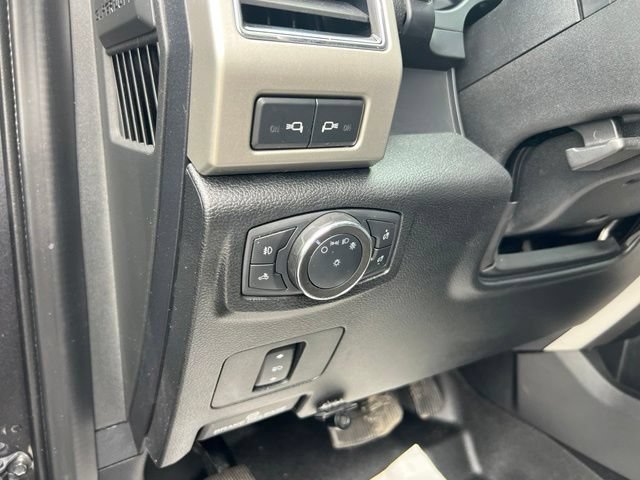 Certified 2020 Ford F350 Lariat AWD/4WD image 9