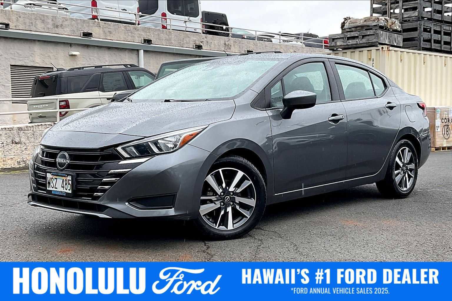 Used 2023 Nissan Versa SV image 6