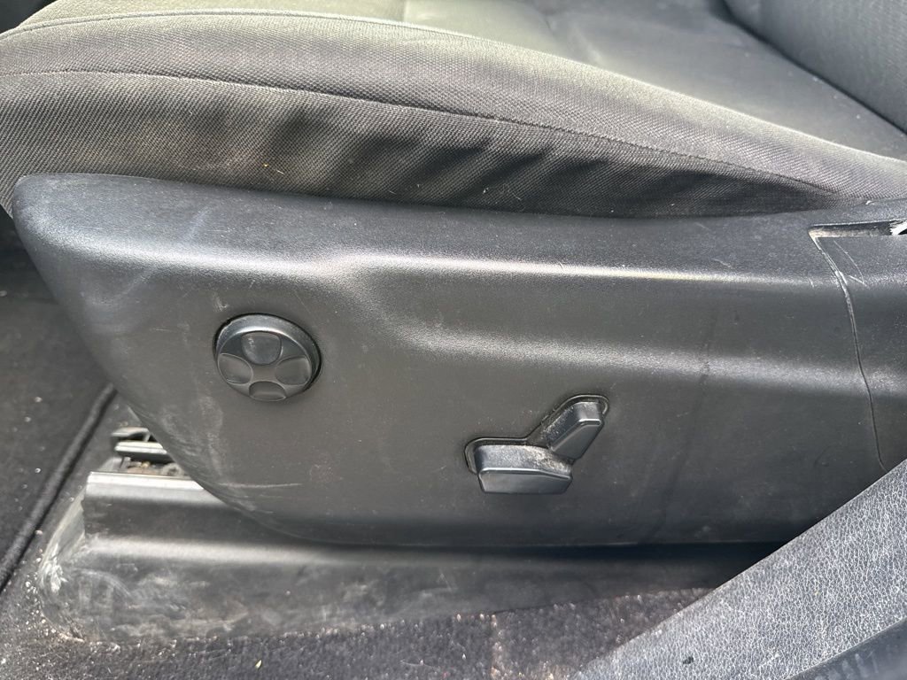 Used 2021 Jeep Grand Cherokee Laredo image 6