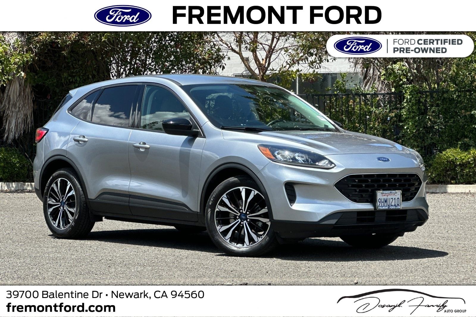 Certified 2022 Ford Escape SE w/ SE Sport Appearance Package FWD image 1