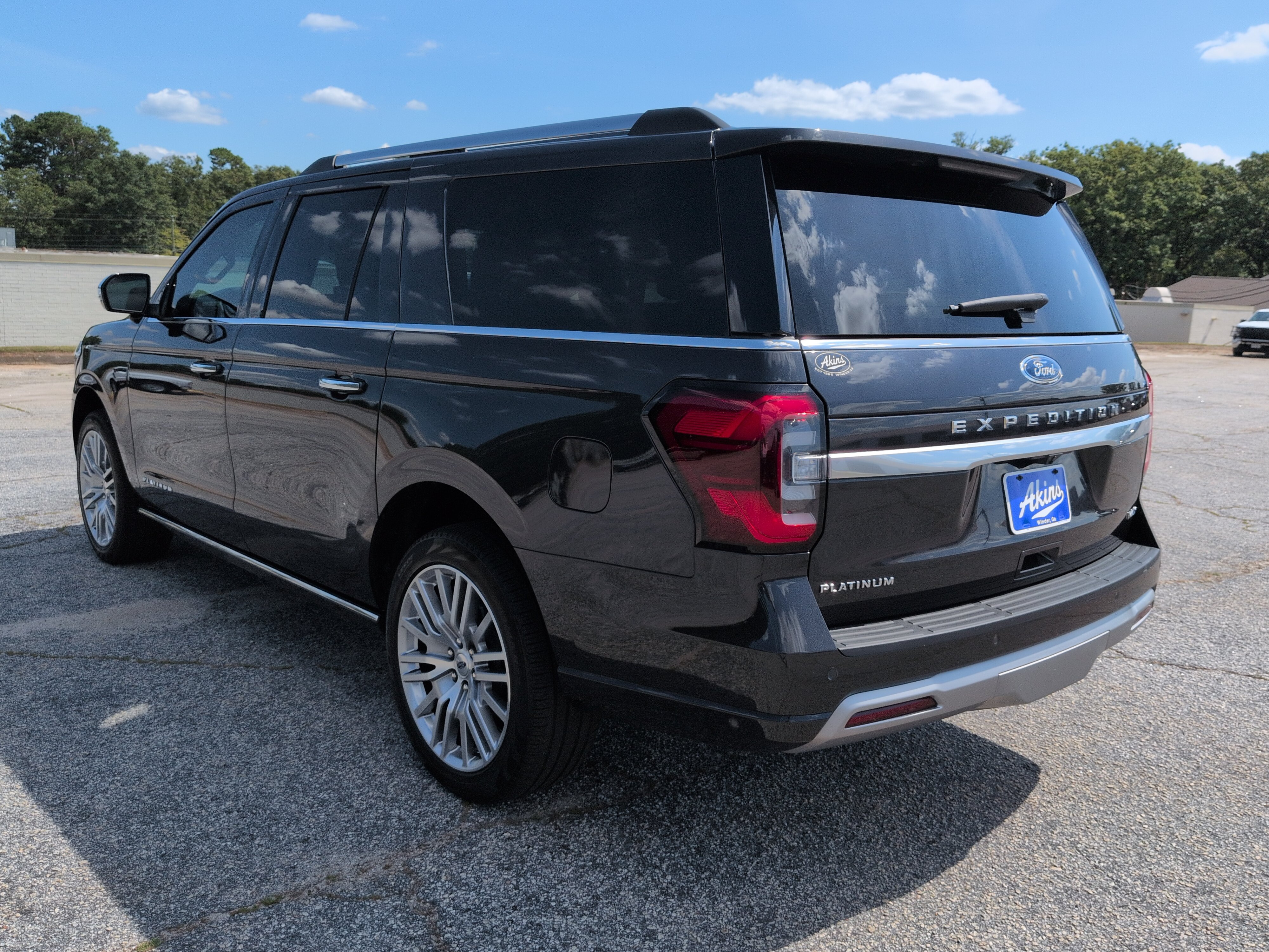 Certified 2024 Ford Expedition Max Platinum AWD/4WD image 5