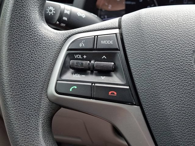 Used 2017 Hyundai Elantra SE w/ Cargo Package FWD image 19