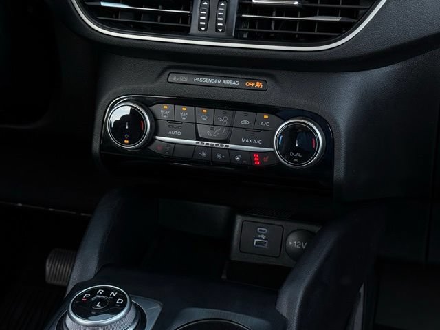 Certified 2022 Ford Escape SEL w/ Technology Package AWD/4WD image 23