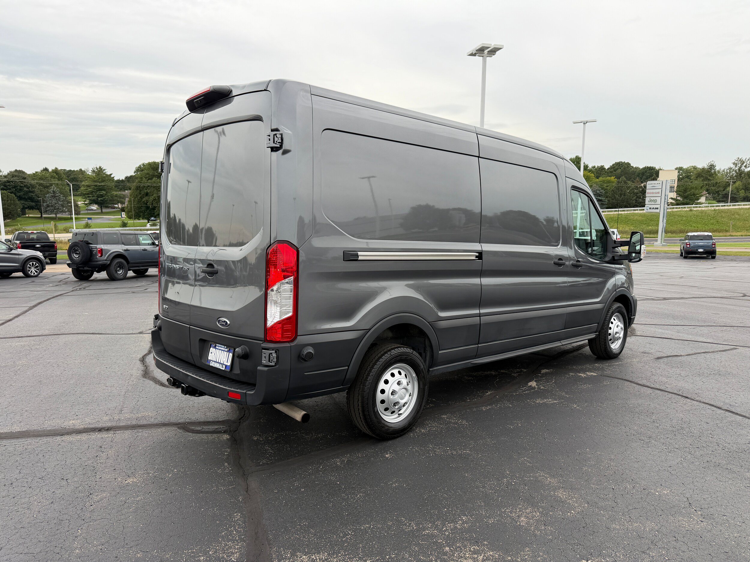 Certified 2023 Ford Transit 250 Medium Roof AWD w/ Interior Upgrade Package image 9