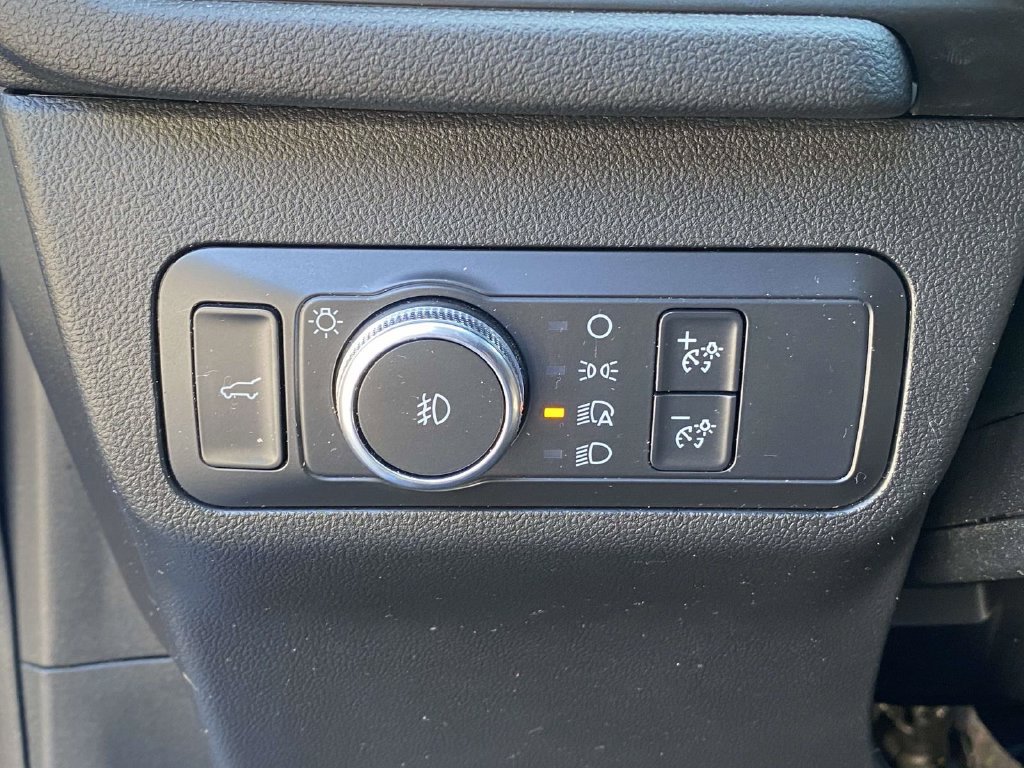 Certified 2020 Ford Escape Titanium AWD/4WD image 19