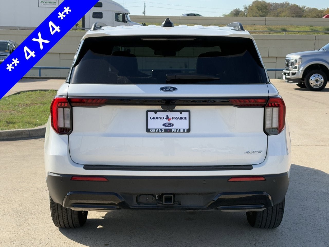 Certified 2025 Ford Explorer ST-Line AWD/4WD image 7