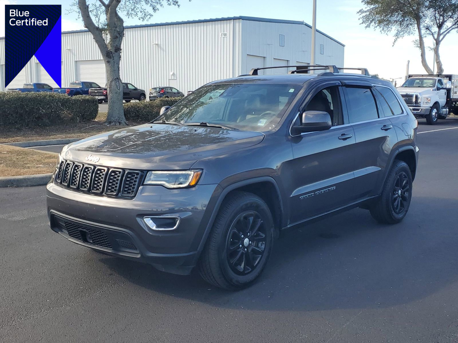 Used 2021 Jeep Grand Cherokee Laredo X image 1