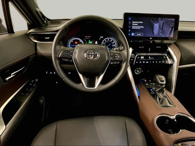 Used 2024 Toyota Venza XLE AWD/4WD image 5