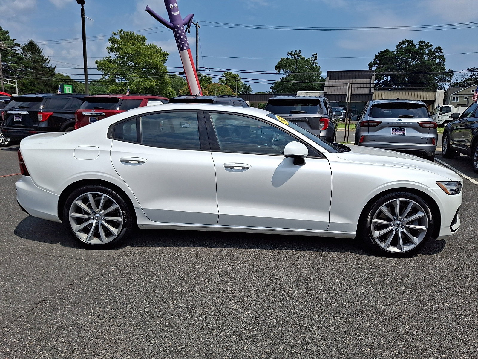 Used 2021 Volvo S60 T6 Momentum AWD/4WD image 12