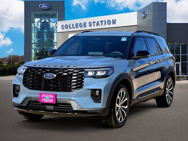 Certified 2025 Ford Explorer ST-Line image 2