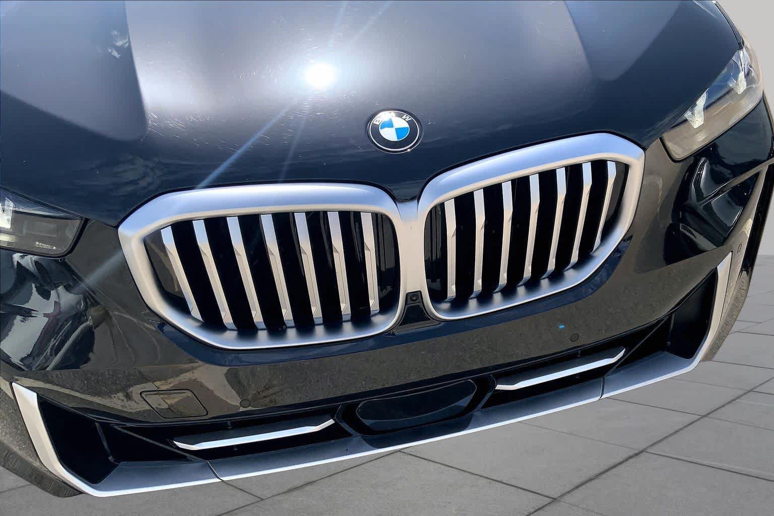 Used 2024 BMW X5 sDrive40i w/ Parking Assistance Package RWD image 30