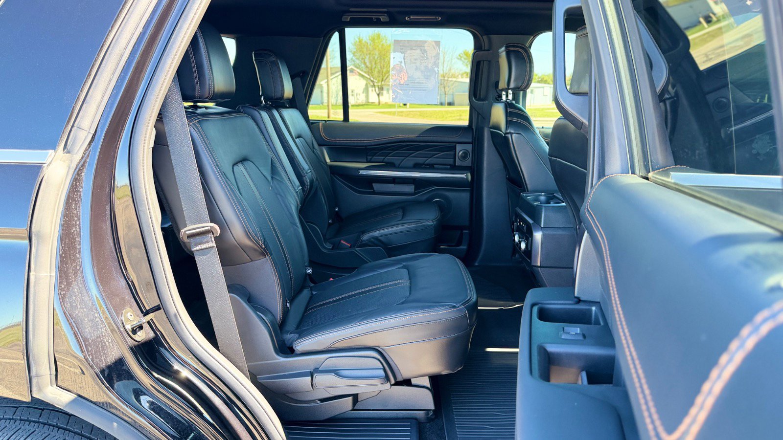 Certified 2022 Ford Expedition Platinum AWD/4WD image 28