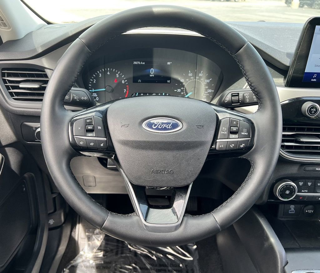 Certified 2022 Ford Escape SE w/ SE Sport Appearance Package AWD/4WD image 10