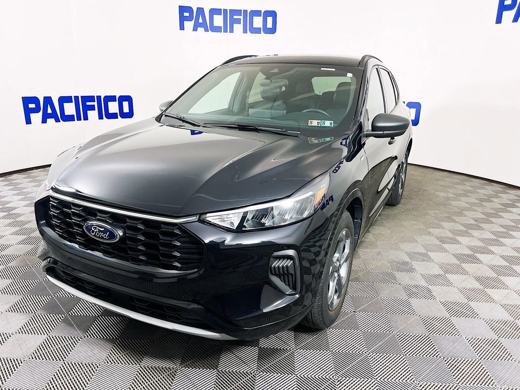 Certified 2023 Ford Escape ST-Line w/ Tech Pack #1 image 7