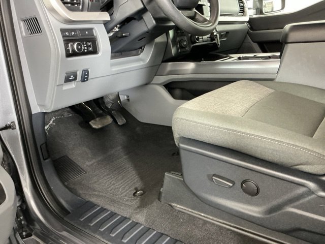 Certified 2024 Ford F450 XLT w/ FX4 Off-Road Package AWD/4WD image 16