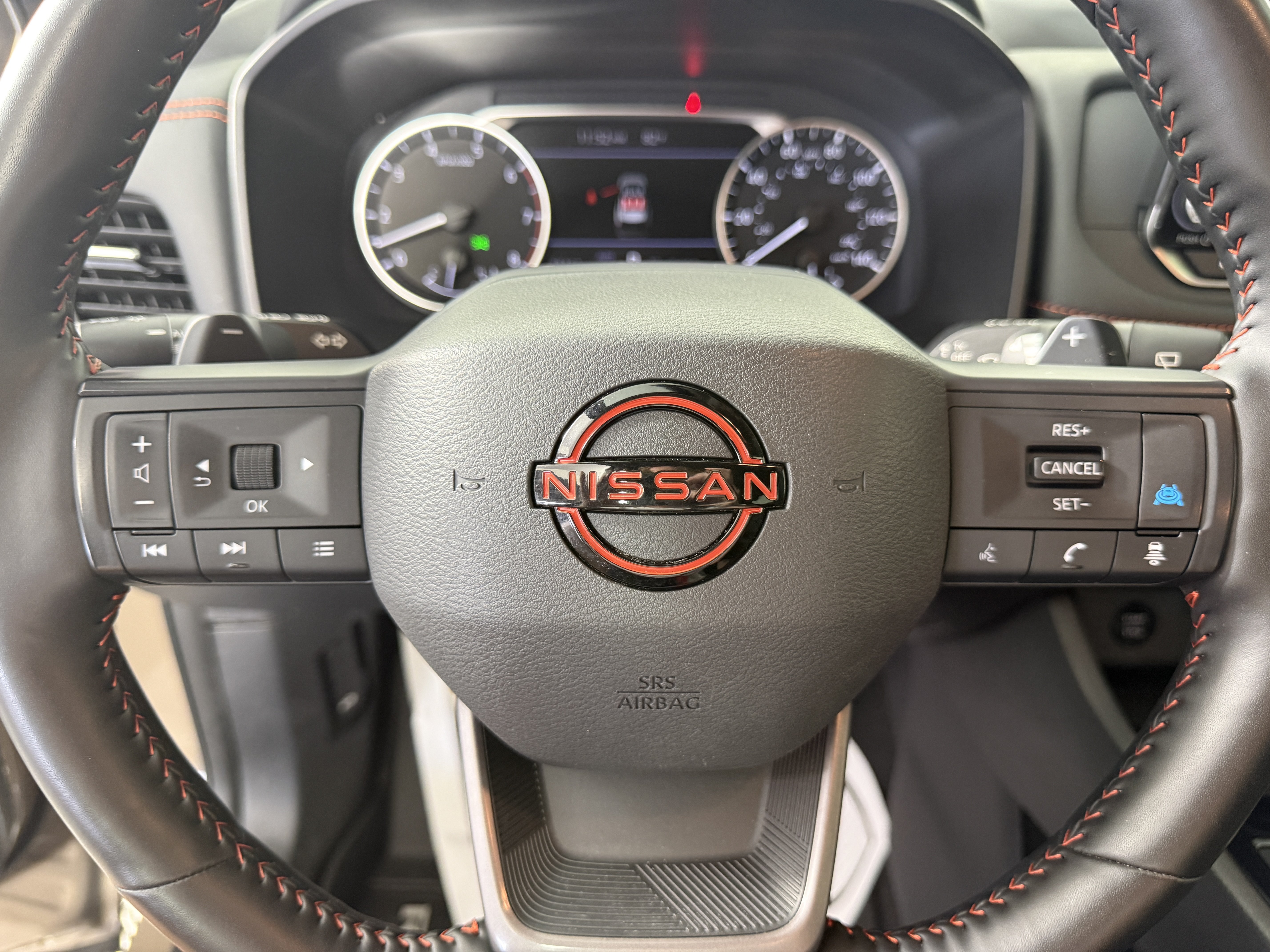Used 2025 Nissan Rogue SV AWD/4WD image 29