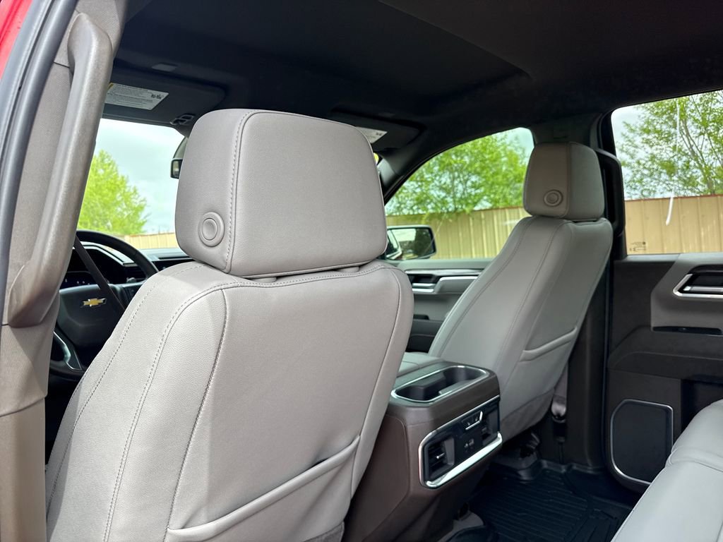 Used 2026 Chevrolet Silverado 1500 LTZ w/ LTZ Convenience Package II AWD/4WD image 23