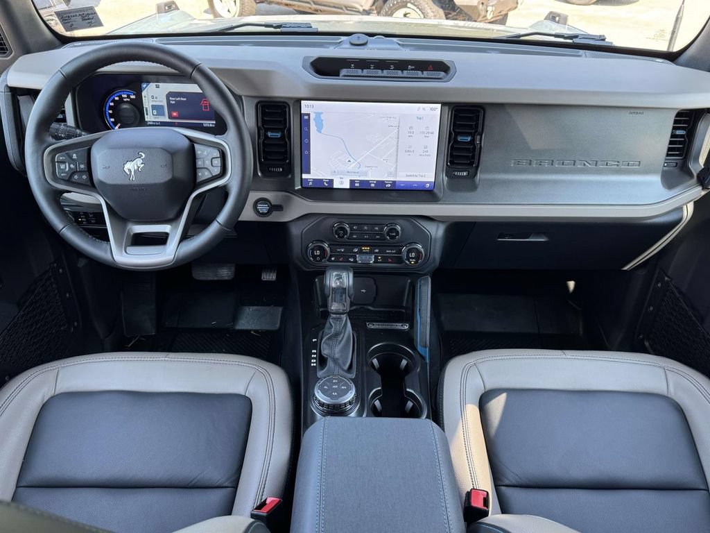 Certified 2024 Ford Bronco Wildtrak AWD/4WD image 2