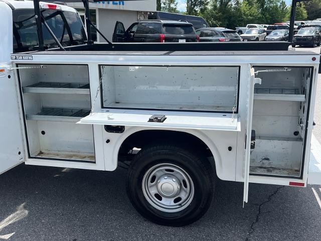 Certified 2022 Ford F250 XL w/ Power Equipment Group AWD/4WD image 5