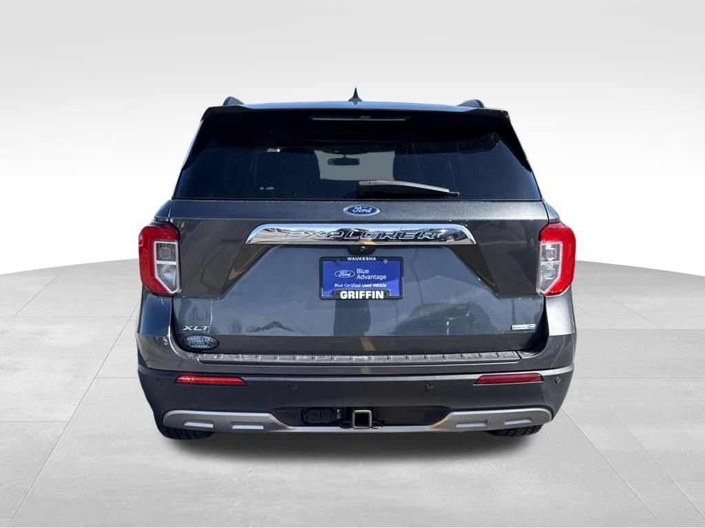 Certified 2020 Ford Explorer XLT w/ Equipment Group 202A image 3