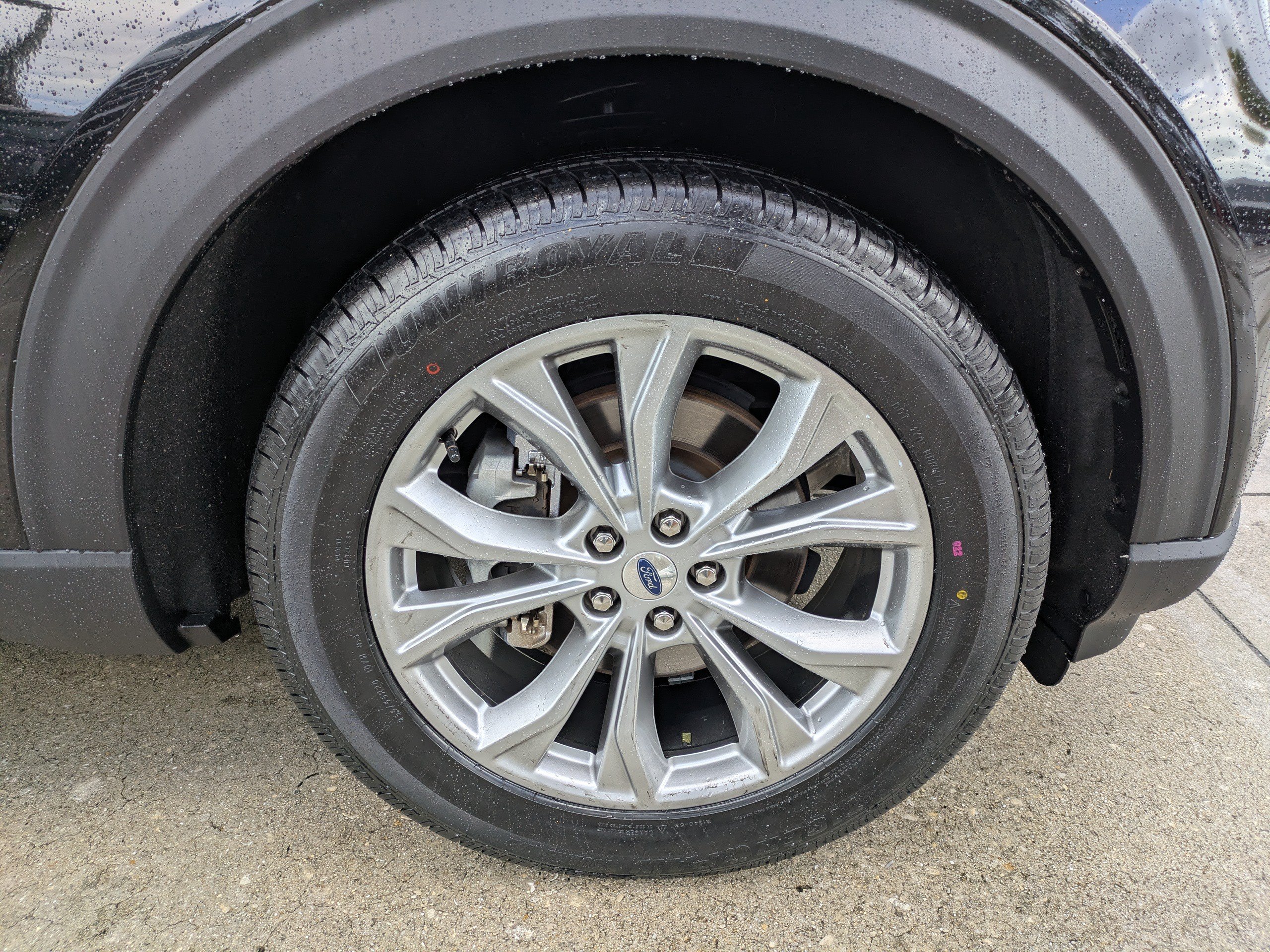 Certified 2023 Ford Explorer XLT w/ Equipment Group 202A RWD image 11