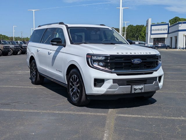 Certified 2025 Ford Expedition Max Platinum AWD/4WD image 2