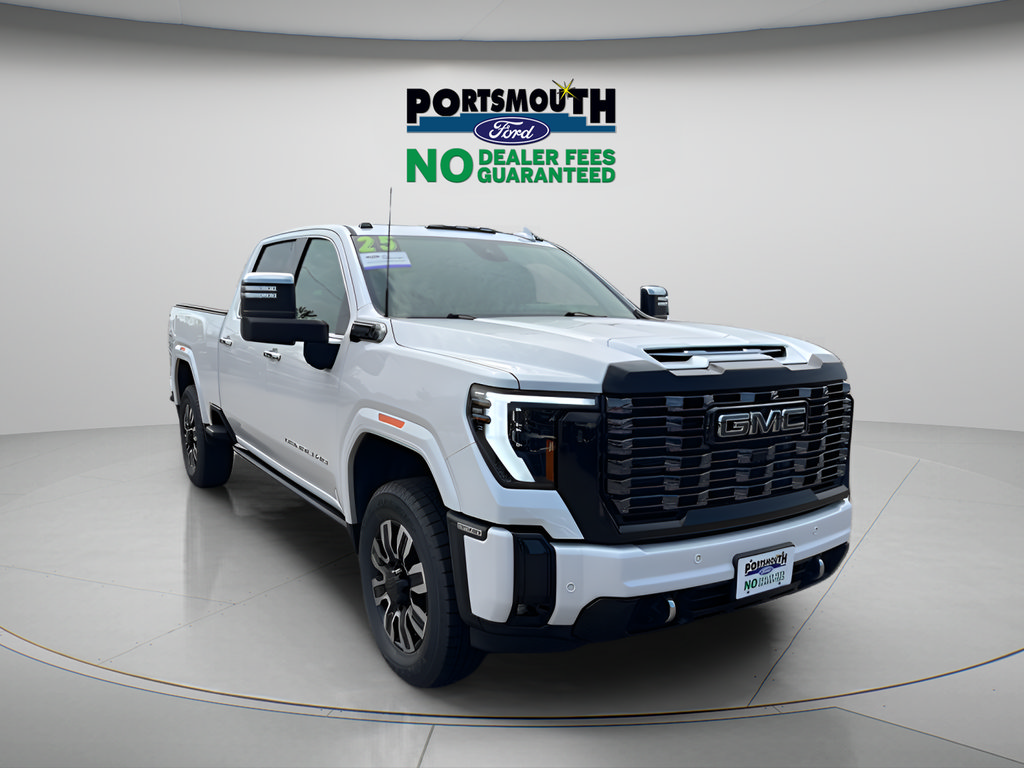 Used 2025 GMC Sierra 3500 Denali Ultimate w/ Snow Plow Prep/Camper Package AWD/4WD image 33