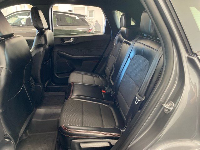 Certified 2025 Ford Escape ST-Line Select w/ Tech Pack #1 AWD/4WD image 10